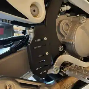 Protection maître cylindre arrière MOTOBOXER